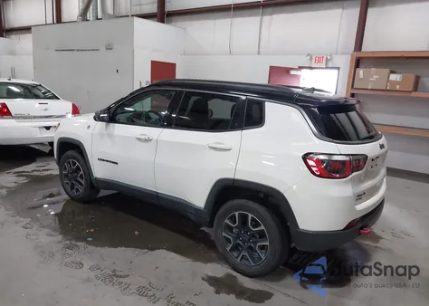 2019 Jeep Compass Trailhawk 4X4 z USA, uszkodzony, nr VIN 3C4NJDDBXKT668755